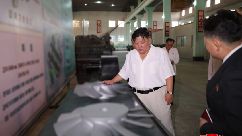 Kim Jong Un odwiedzi Putina. Będą rozmawiać o sprzedaży koreańskiej broni