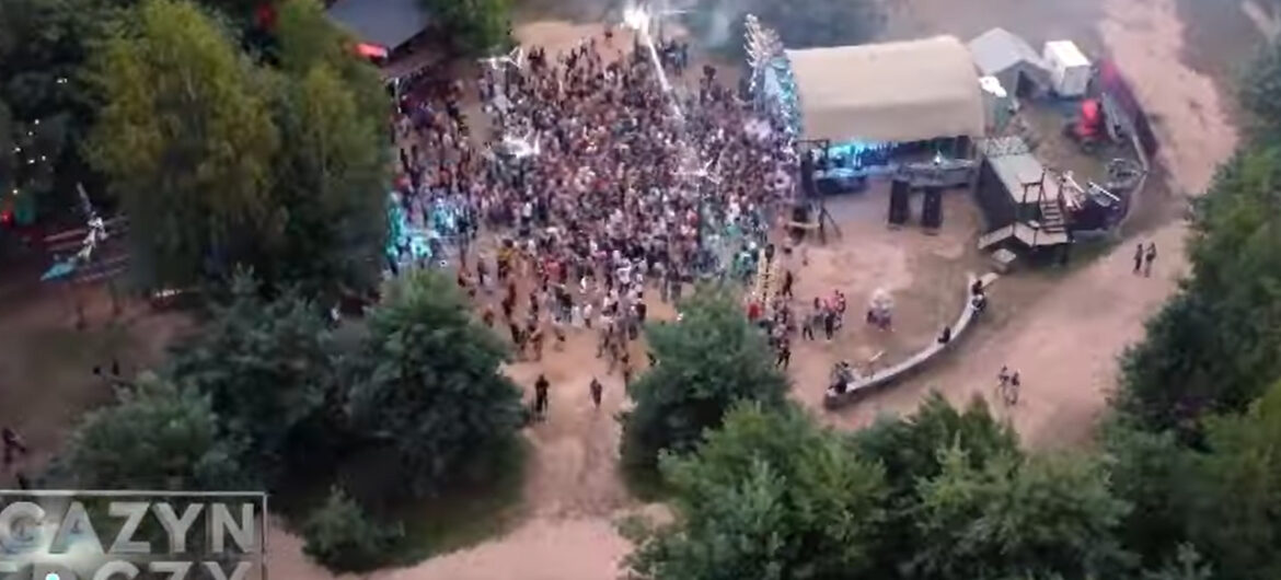 Dewastacja środowiska naturalnego.Tak się bawi “bananowa młodzież”