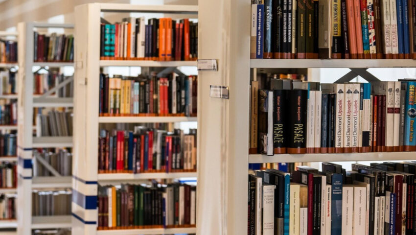 Oddała książkę po 90 latach. Biblioteka nałożyła zaskakującą karę