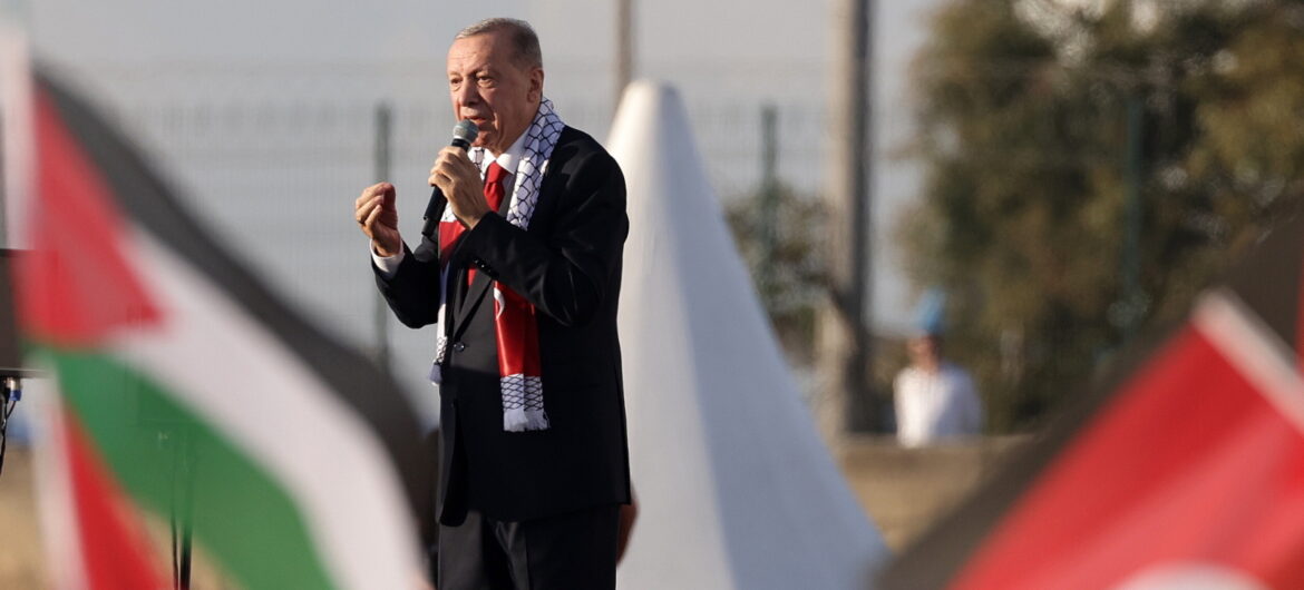 Erdogan na wiecu poparcia dla Palestyny: Hamas to nie terroryści, za to Izrael – to okupanci