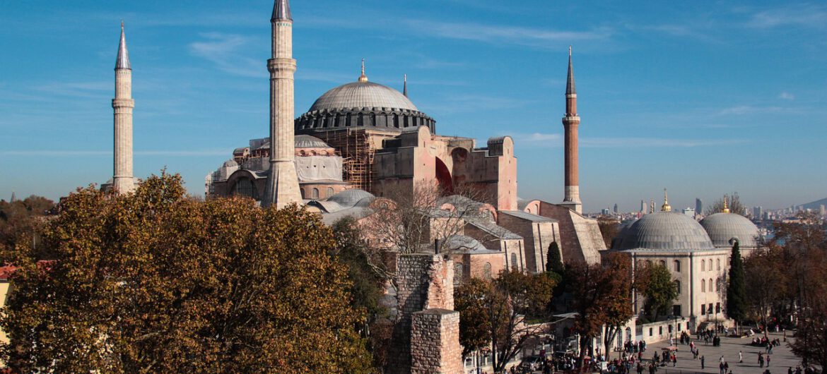 Przerażający film ze świątyni Hagia Sophia. Świątynia może nie przetrwać spodziewanego trzęsienia ziemi!