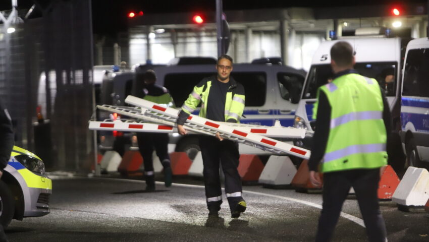 Uzbrojony mężczyzna wdarł się na płytę lotniska. Wziął 4-letnią córkę za zakładniczkę