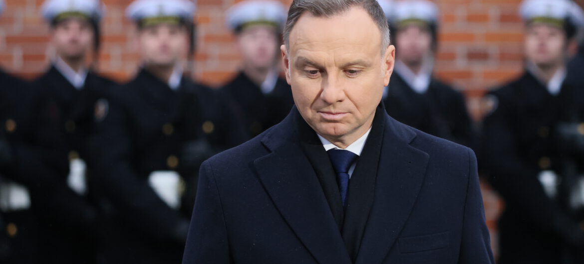 Piotr Wereśniak domaga się “przerwania kadencji tego człowieka”. Silni Razem idą po prezydenta Dudę