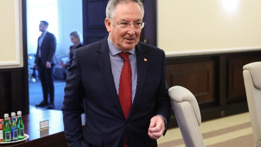 Sienkiewicz skomentował zarzuty prokuratorskie dla notariusz ws. zmian w mediach publicznych