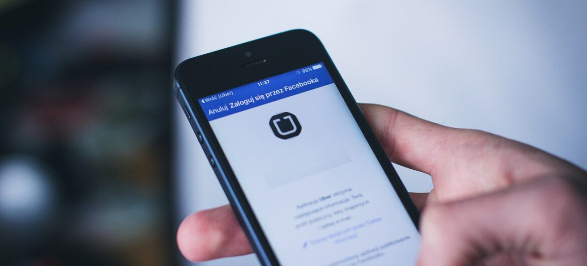 Ukradła kierowcy Ubera samochód, bo jechał zbyt wolno