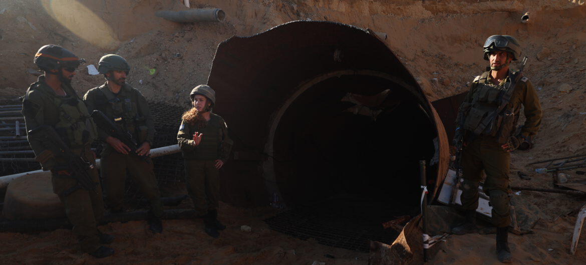 Żydzi odkryli czterokilometrowy tunel pod Strefą Gazy. Jest wystarczająco obszerny, by zmieścił się w nim samochód