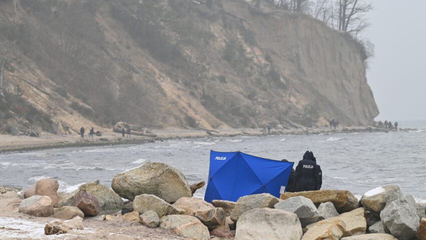 Ciało kobiety znalezione na gdyńskiej plaży