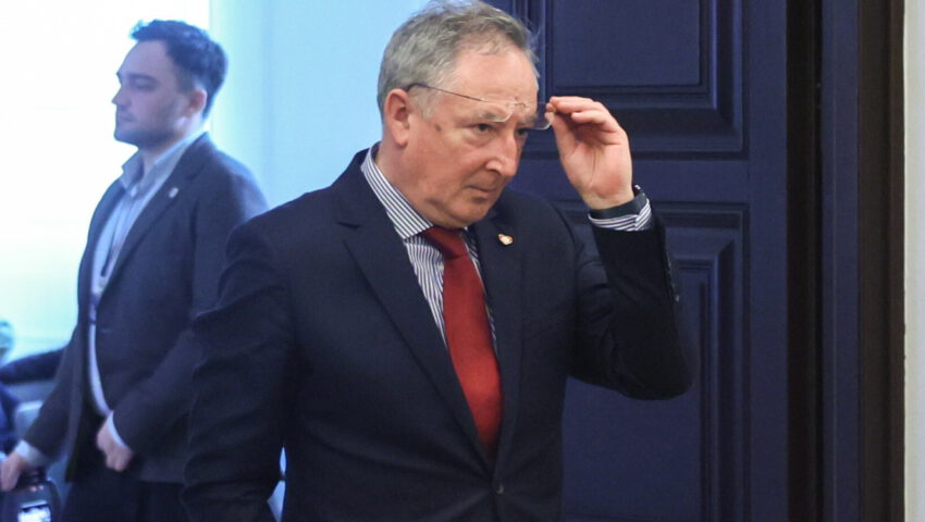 Minister Sienkiewicz straci stanowisko? Politycy PiS podjęli kroki