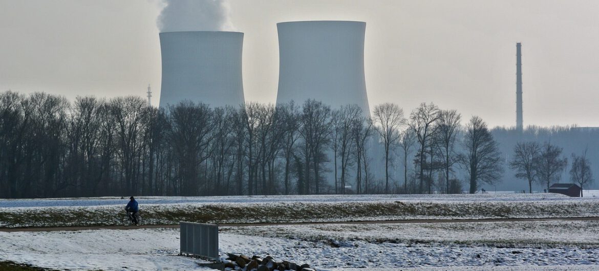 Co Polacy myślą o atomie? Padł rekord