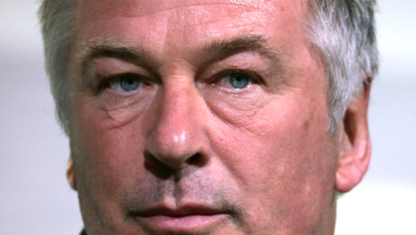 Alec Baldwin jednak usłyszał zarzuty. Odpowie za zastrzelenie operatorki
