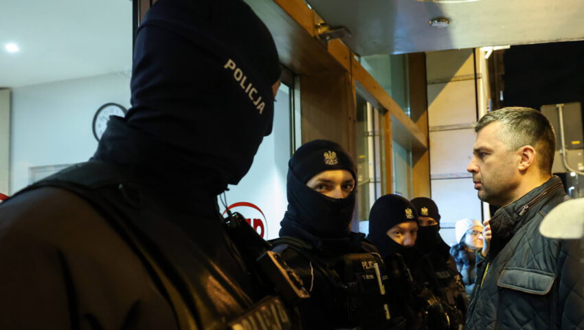 Co grozi Sienkiewiczowi za przejęcie TVP? Poseł PiS nie ma wątpliwości
