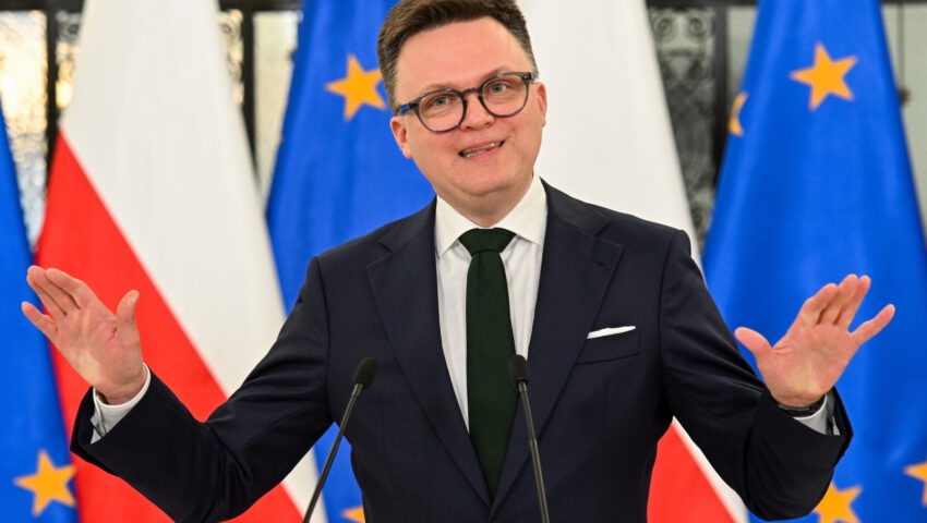 Koniec “otwartego Sejmu”. Na Wiejską wróciły barierki