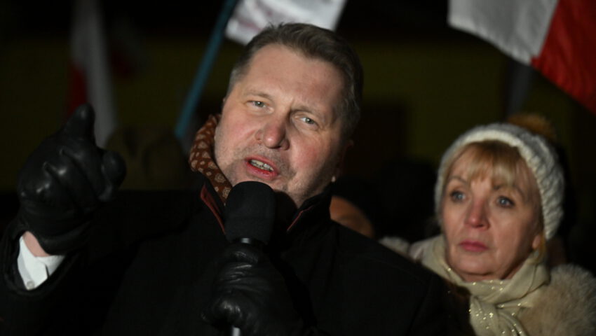 Przemysław Czarnek zwrócił się do Elona Muska. Chodzi o Kamińskiego i Wąsika