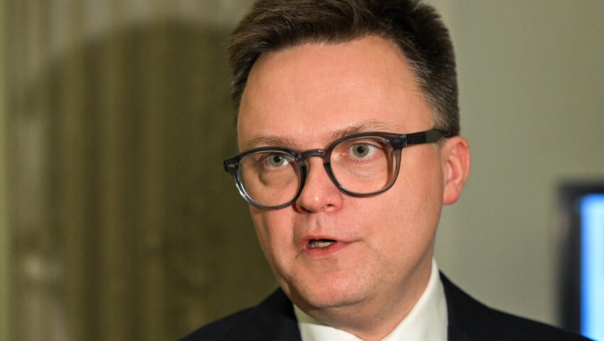 Co dalej z mandatem Mariusza Kamińskiego? Hołownia przyznał, że liczy na “szybki ruch”