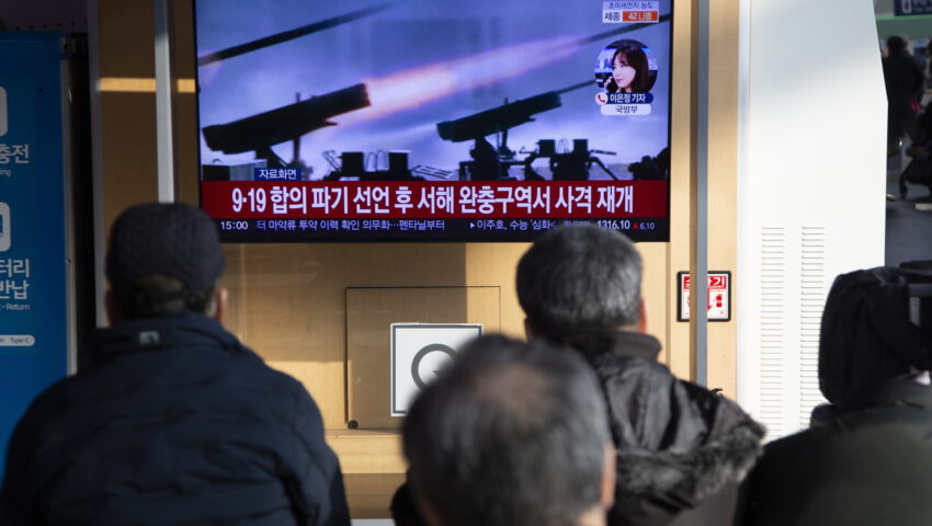 Szykuje się kolejna wojna? Korea Płn. wystrzeliła 200 pocisków w stronę granicy z Koreą Płd.