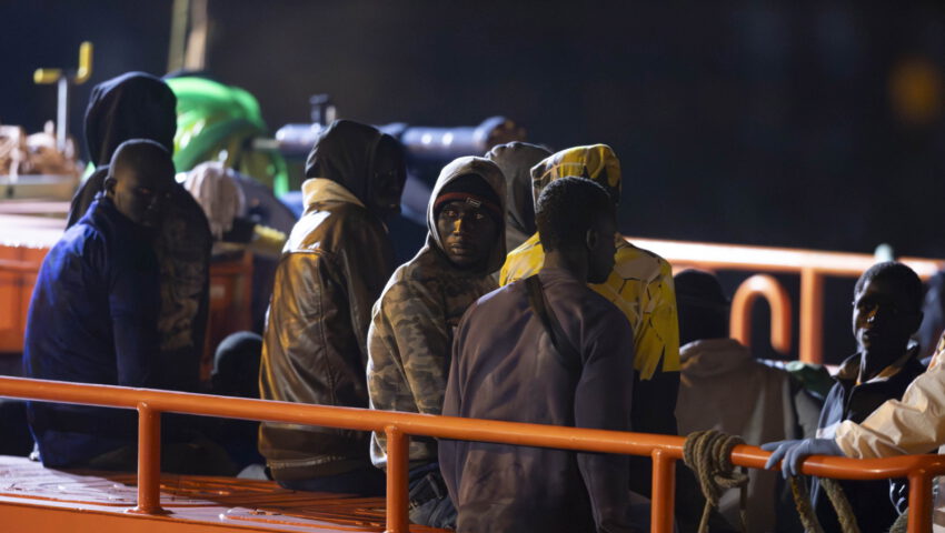 Komornik skonfiskował minister ds. migracji lodówkę i ekspres do kawy. To kara za… nieprzyjęcie migrantów