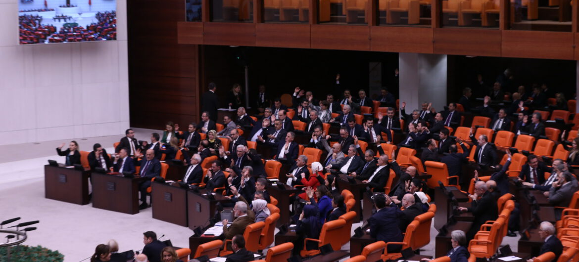 Turecki parlament zgodził się na członkostwo Szwecji w NATO