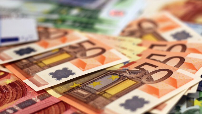 Jak Rosja finansuje operacje wpływu w Europie? Tajemniczy “fundusz szpiegowski”