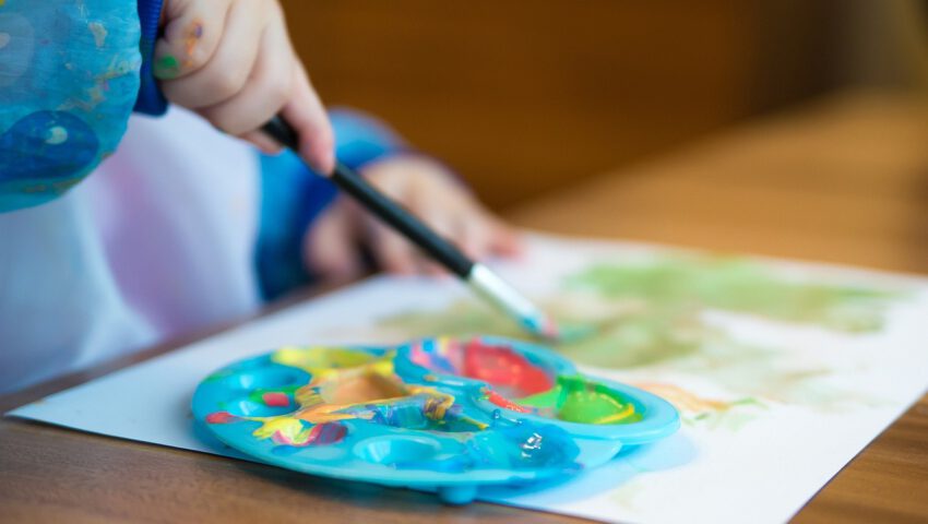 Tik-toker miał obrażać dzieci w żłobku i grozić rodzicom. Sprawą zajmie się prokuratura