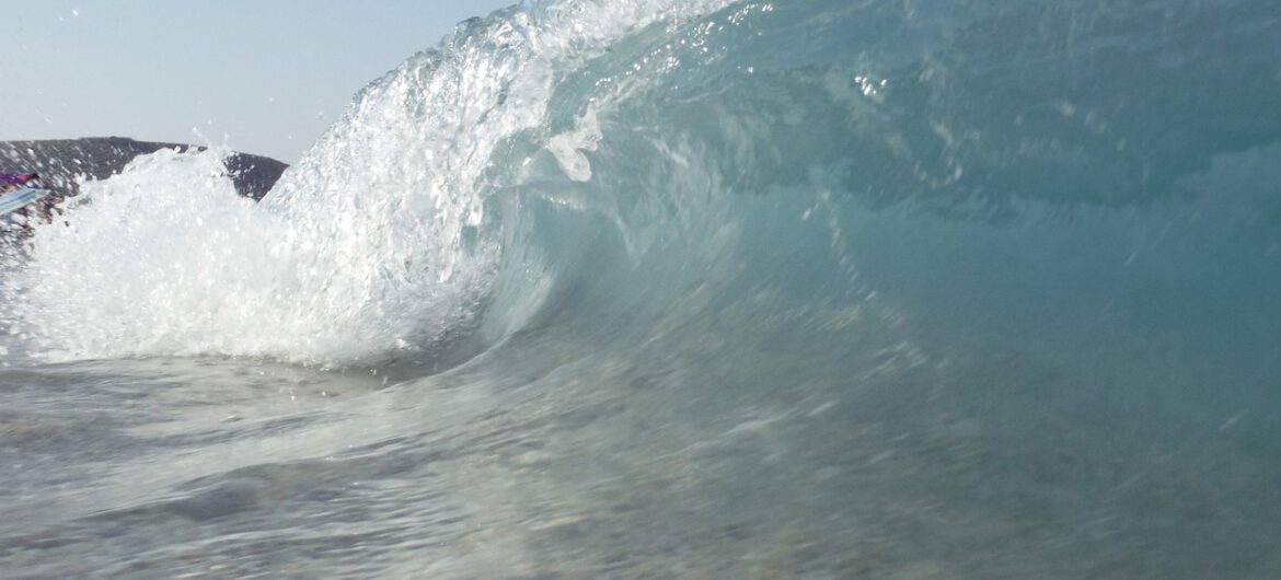 Trzęsienie ziemi w Japonii. Władze ostrzegły przed możliwym tsunami