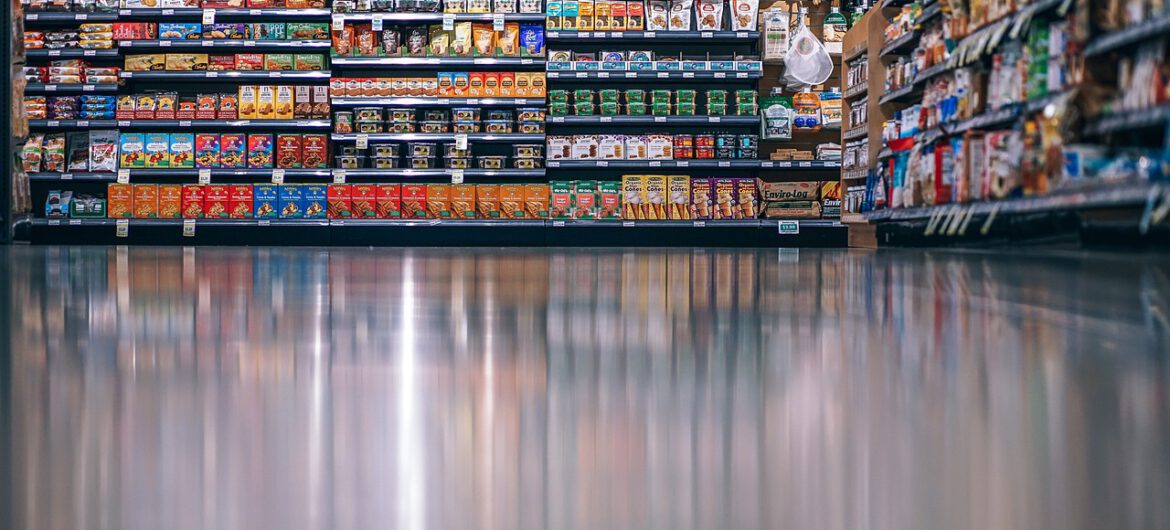 Czesi znowu przyjeżdżają na masowe zakupy do Polski. Zależy im przede wszystkim na jednym produkcie