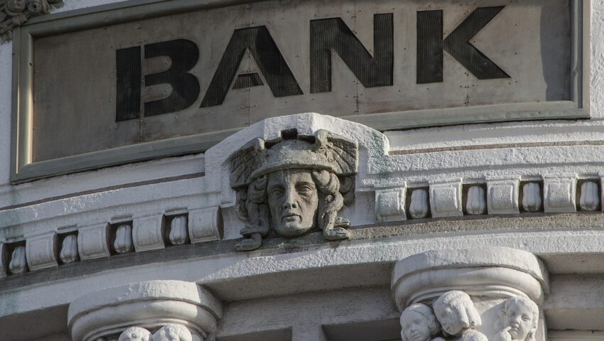 Skończył odsiadywać wyrok za napad na bank. Od razu napadł na kolejny