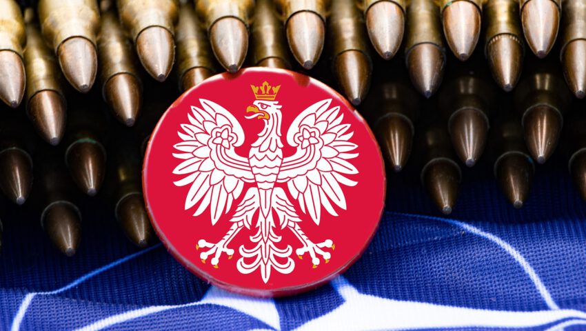 “NATO stanie się martwą literą, czas dać Polsce broń jądrową”