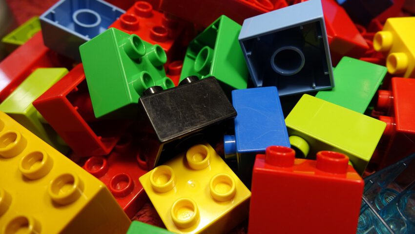 Pracownicy sklepu ze starociami znaleźli rzadki klocek Lego. Jest wart fortunę