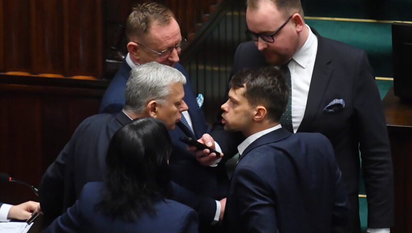 Emocje w Sejmie sięgnęły zenitu. Prawie doszło do bójki