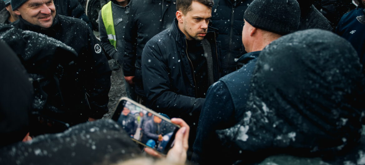 Kołodziejczak wyszedł do protestujących rolników. „Nie ma pan na nic wpływu”