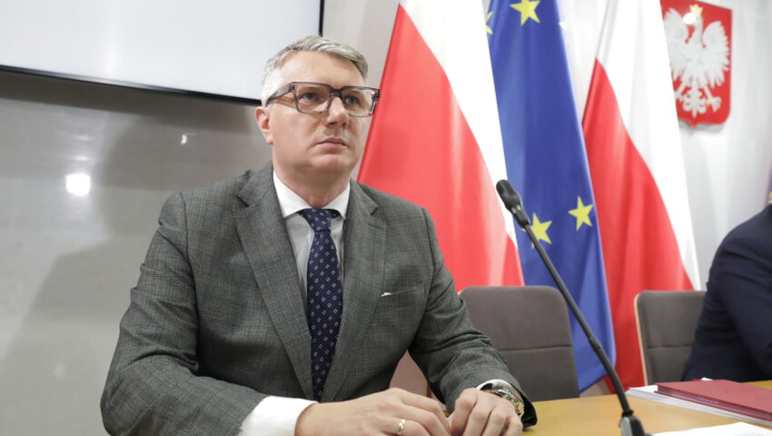 Znamy kandydata Konfederacji na prezydenta Warszawy. Dał się poznać jako “bywalec” tamtejszych klubów