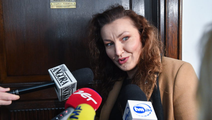 Monika Pawłowska chce objąć mandat poselski po Mariuszu Kamińskim. Przemysław Czarnek: to nielegalne