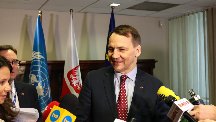 Sikorski straszy wojną? Musimy zmodernizować wojsko i przygotować w perspektywie 2-3 lat