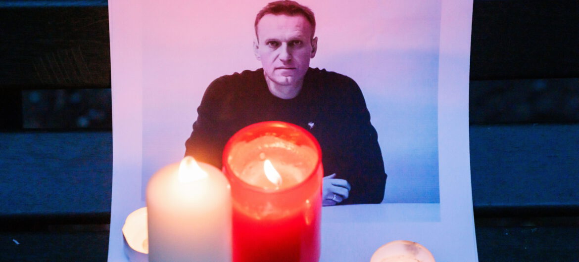 Matka Nawalnego pojechała do kolonii karnej, w której zmarł jej syn