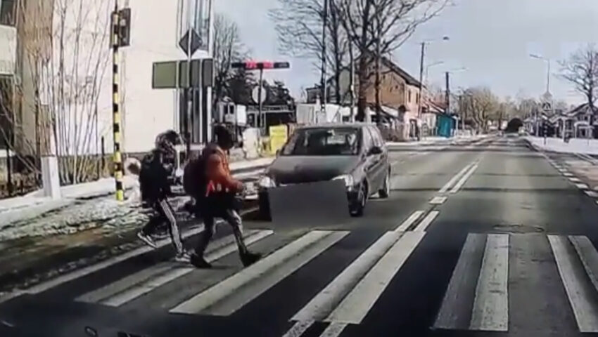 O krok od tragedii na przejściu dla pieszych. Kierowca omal nie rozjechał dzieci