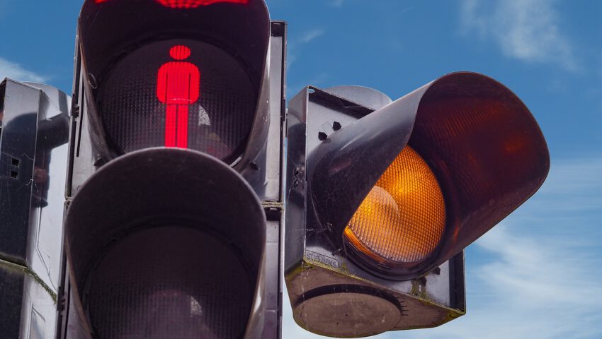 Pirat drogowy zabił matkę i córkę. Sąd wypuścił go na wolność