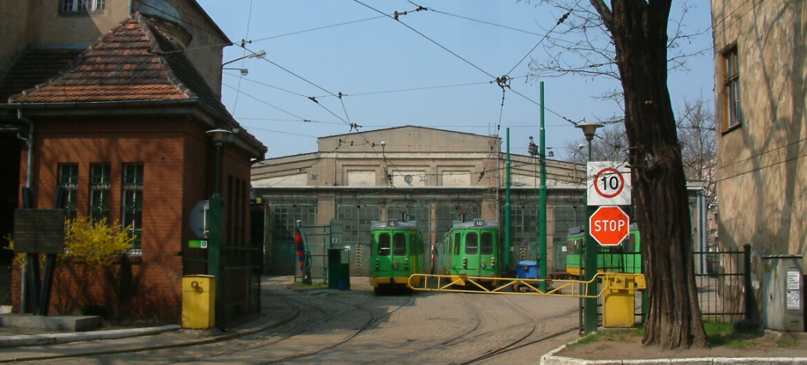 Wiózł urnę tramwajem. Interweniowała policja