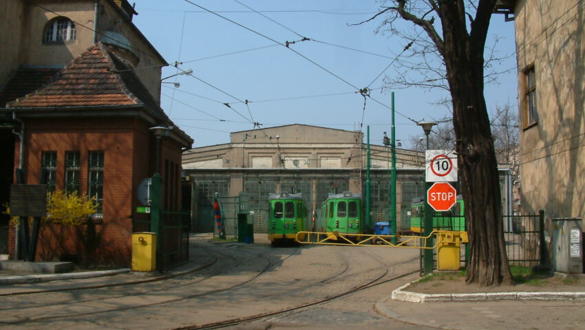 Wiózł urnę tramwajem. Interweniowała policja