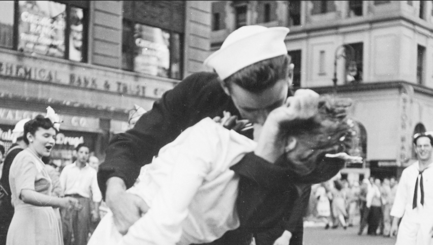 Rząd USA zakazał używania legendarnego zdjęcia. Szybko się z tego wycofali