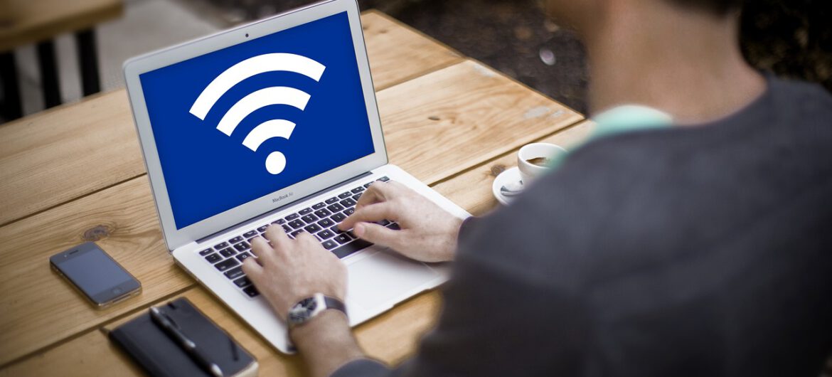 Student trafił do więzienia za sieć wi-fi. Wszystko przez nazwę