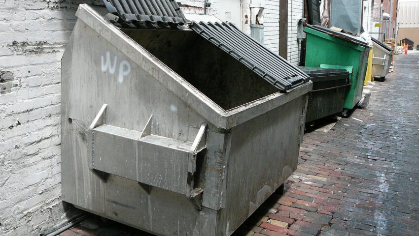 Ciało noworodka na śmietniku.  Zatrzymano trzy osoby