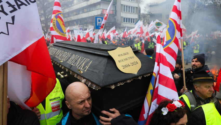 Plaga samobójstw wśród francuskich rolników. Tego Unia i Tusk chcą dla polskiej wsi?
