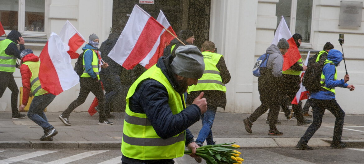 Zgromadzenie rolników zakończyło się; tymczasem przed Sejmem zamieszki