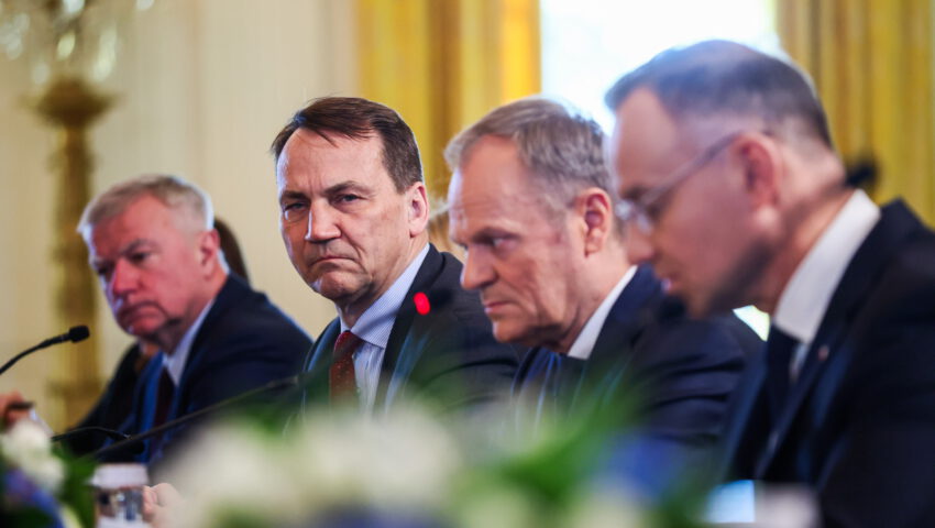 Sikorski chce odwołać 50 ambasadorów: “będziemy to robić w sposób cywilizowany”