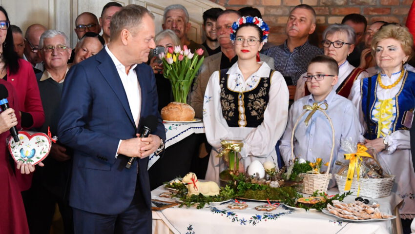 Tusk: “Przyszłość może być nacechowana i dobrem, i moralnością”