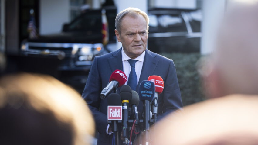 “Koalicja drożyzny nie dba o zwykłego człowieka”. Wiadomo, o ile wzrosną miesięczne wydatki po zniesieniu zerowego VATu