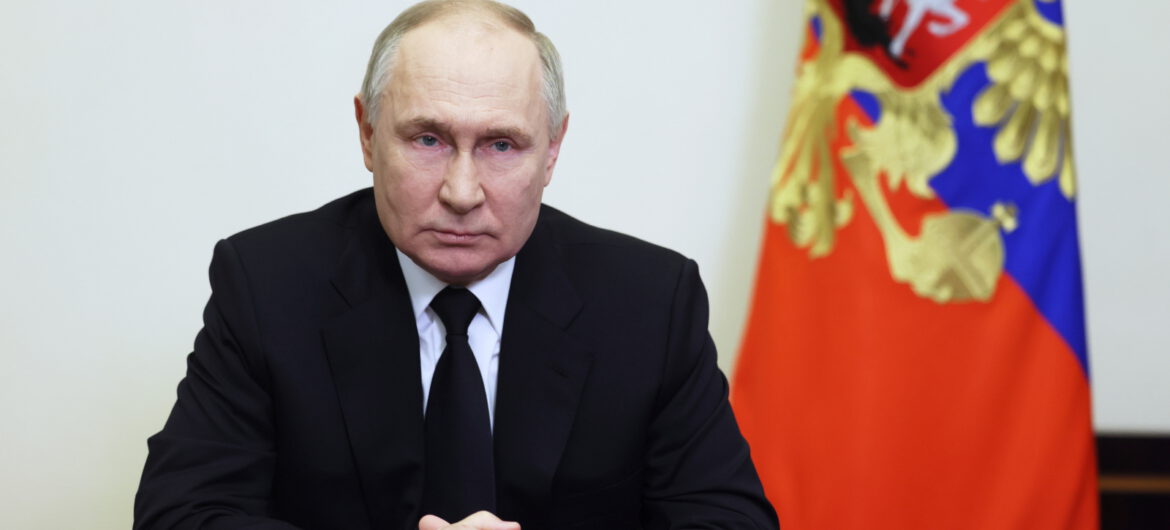 Putin po blisko 20 godzinach skomentował zamach. Mówił o “ukraińskim oknie”