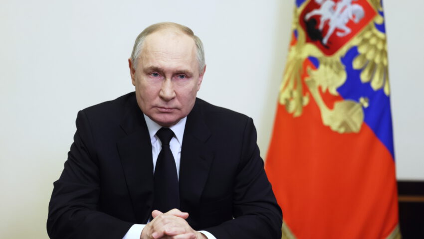 Putin po blisko 20 godzinach skomentował zamach. Mówił o “ukraińskim oknie”