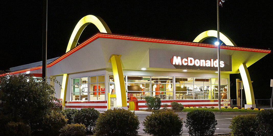 McDonalds odkupi swoje restauracje w Izraelu. W tle jest wojna w Gazie