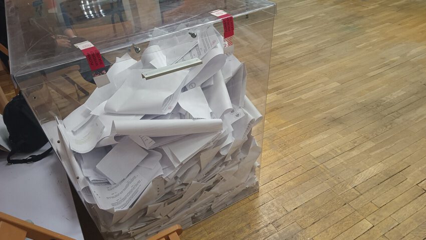 Pieniądze za głos. Śledczy sprawdzają, czy nie doszło do łapownictwa wyborczego